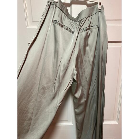 Abercrombie and Fitch Satin Tailored Wide Leg Pant Sage Size 33 Long - Picture 9 of 10